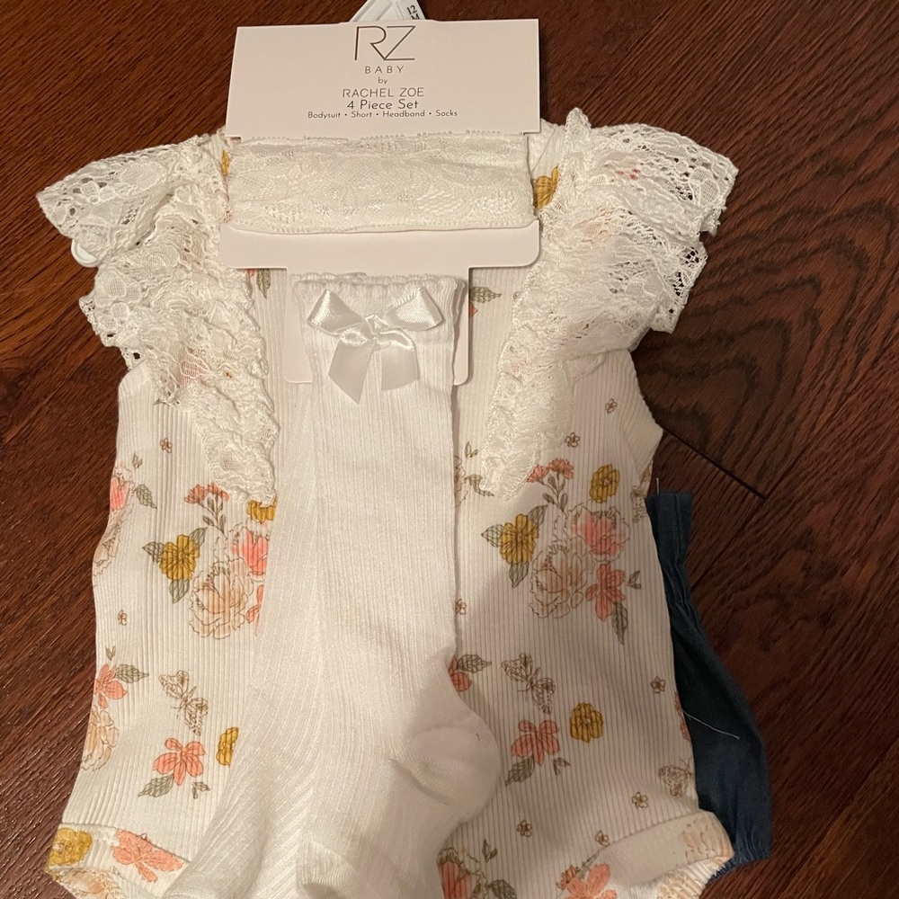 4 piece brand new Rachel Zoe outfitt